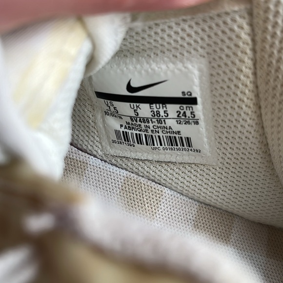 Nike Plaid Air Force 1 Size 7.5 Sneaker - Picture 5 of 5